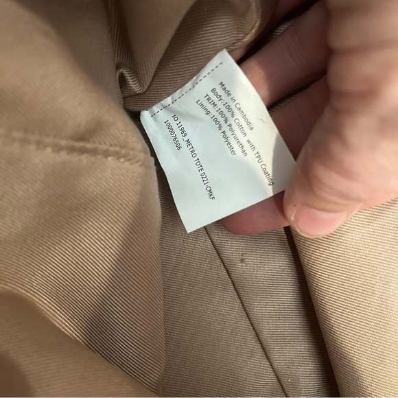 Sakroots Metro Tote Purse Coated Canvas Handbag Giraffe Charm Canvas Blue Desert - Picture 10 of 10